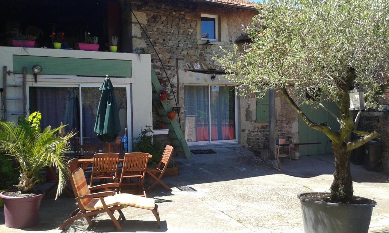 Le Pressoir * Saint-Julien-de-Coppel