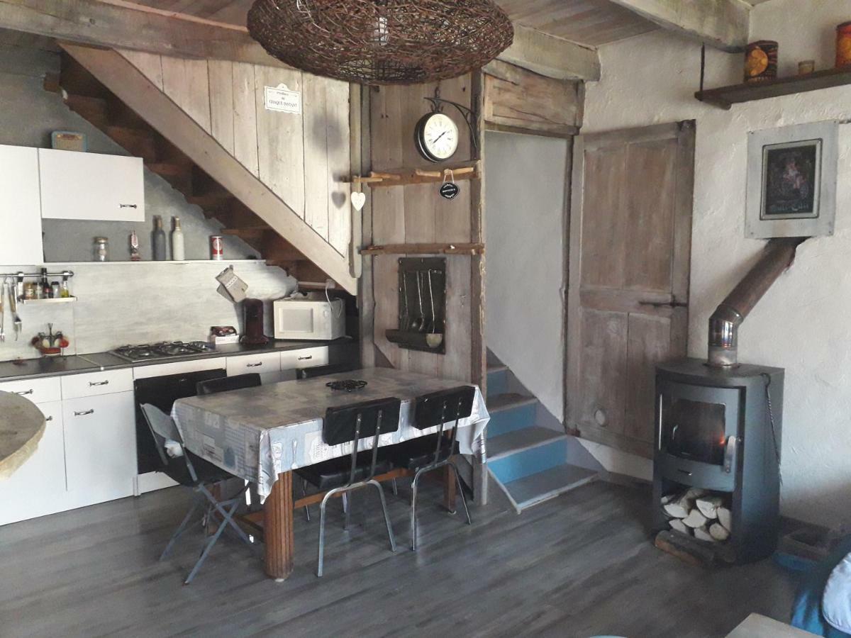 Le Pressoir * Saint-Julien-de-Coppel
